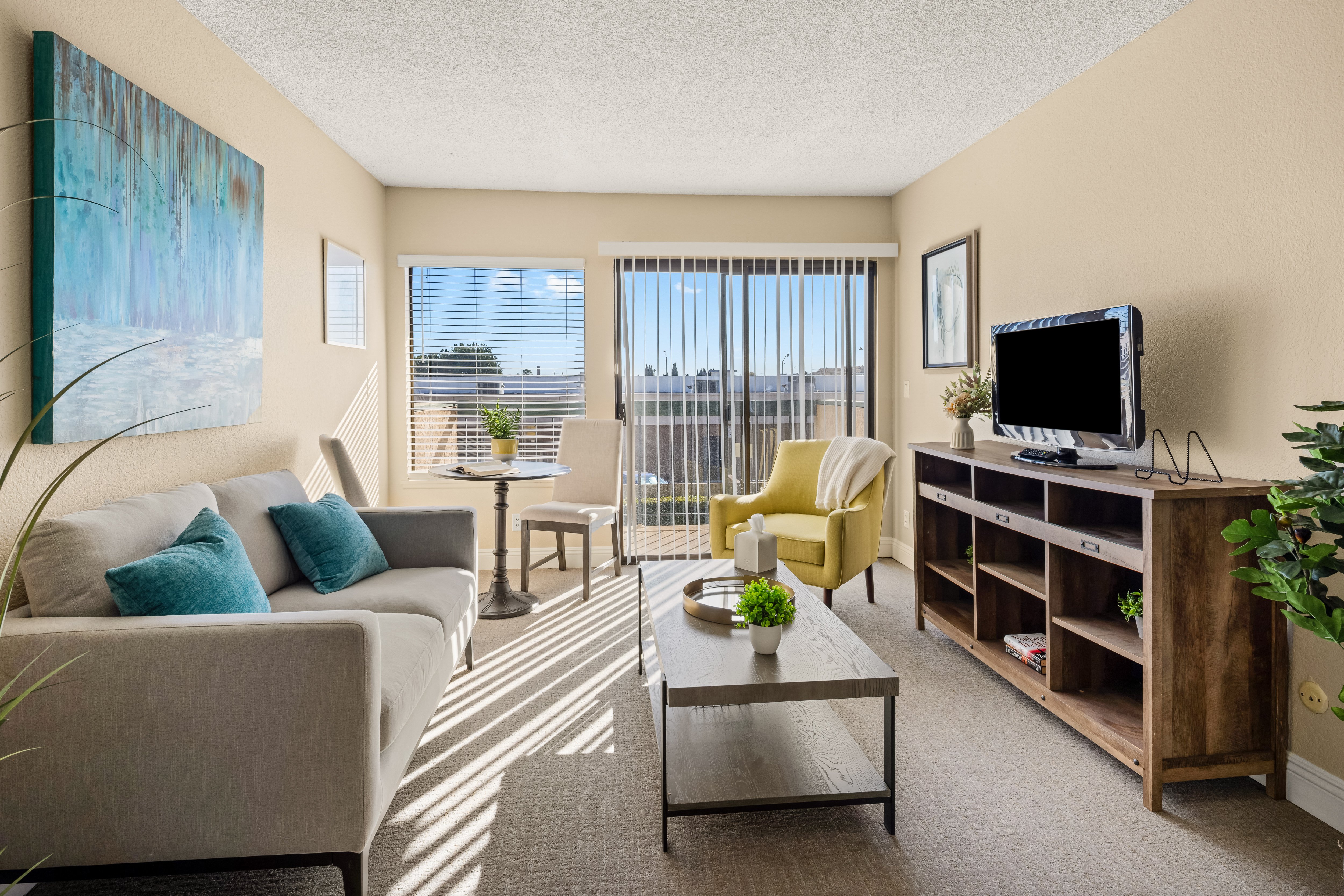 Marbella_Anaheim_Apartment_14
