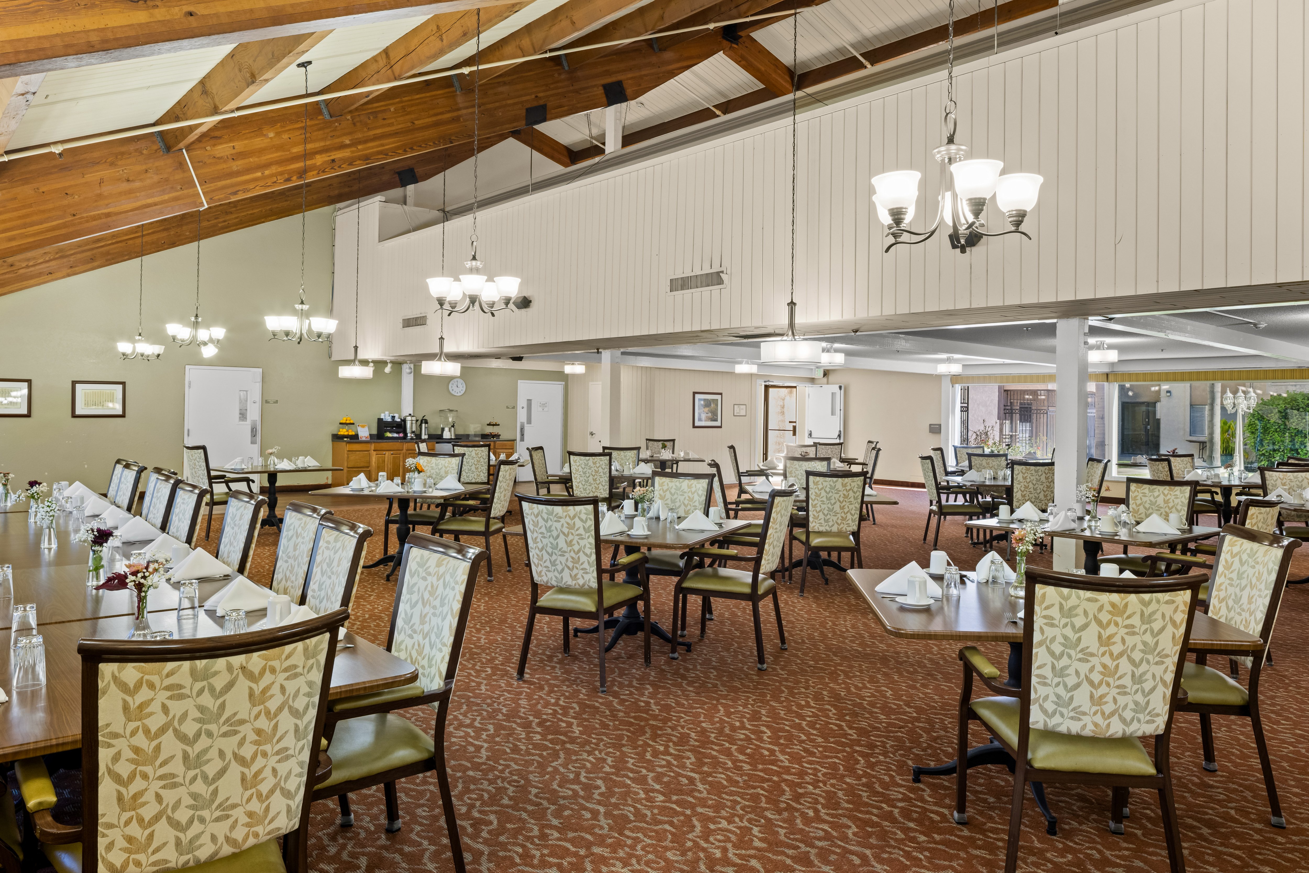 Marbella_Anaheim_Common_Area_10