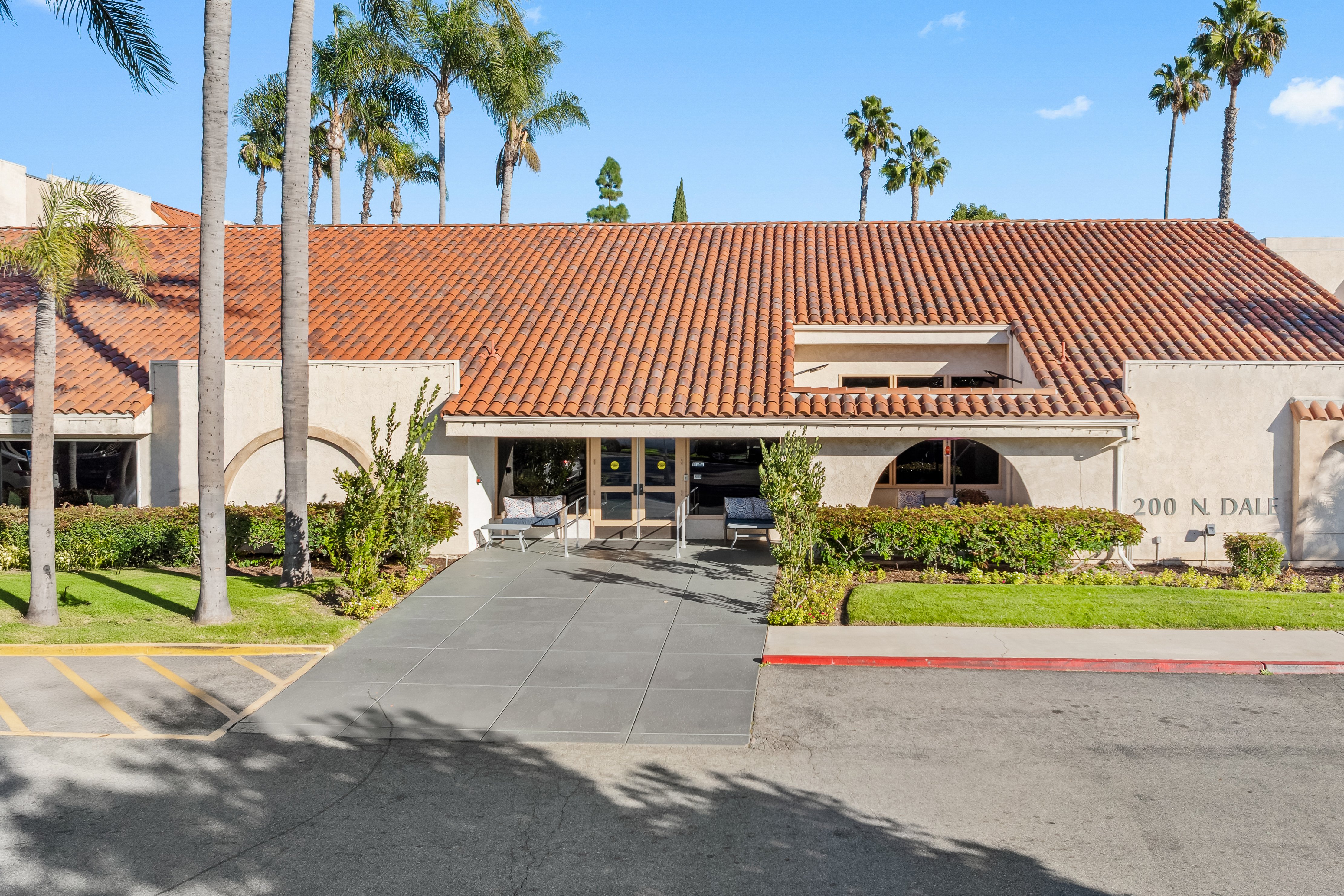 Marbella_Anaheim_Exterior_Building_2