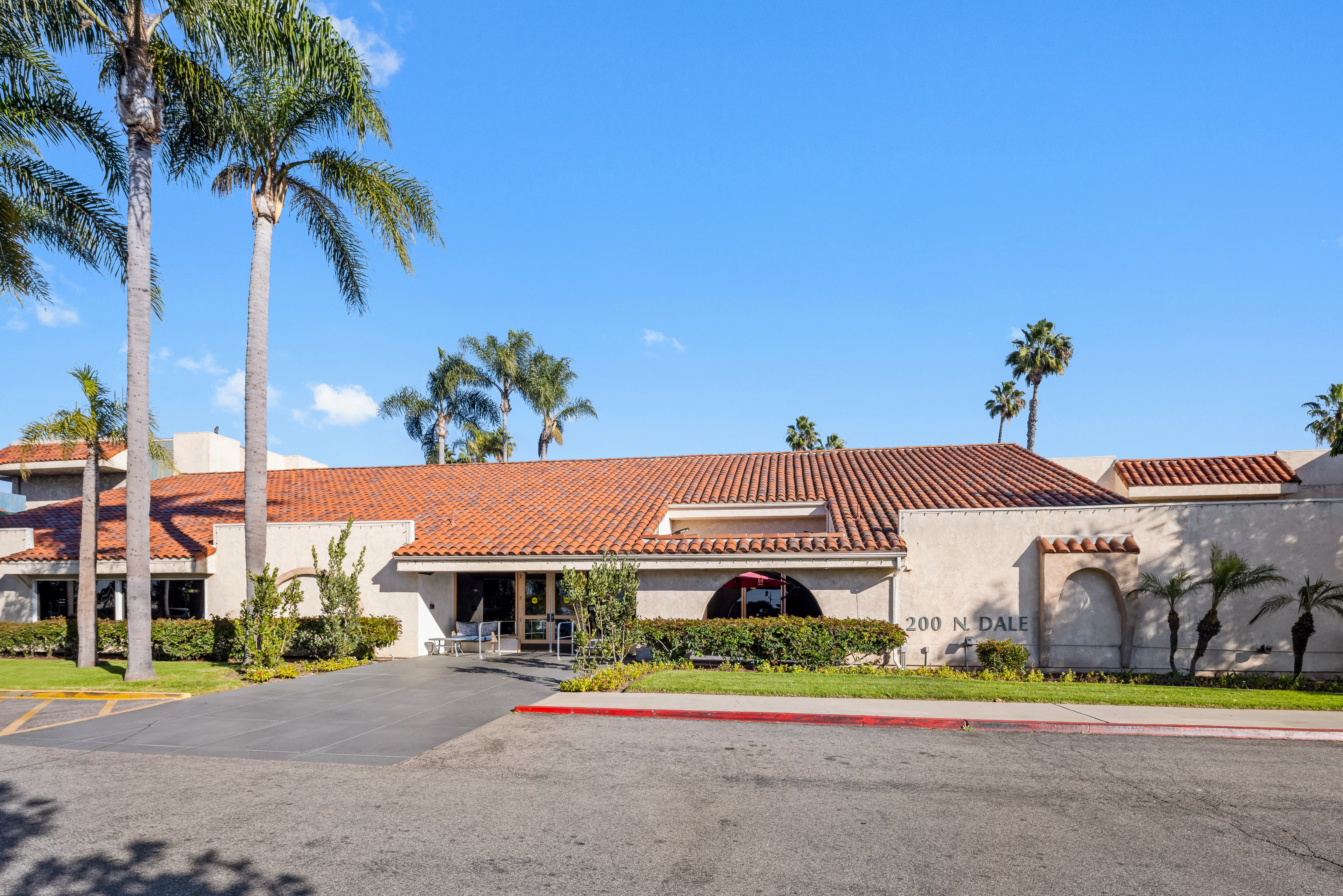 Marbella_Anaheim_Exterior_Building_5