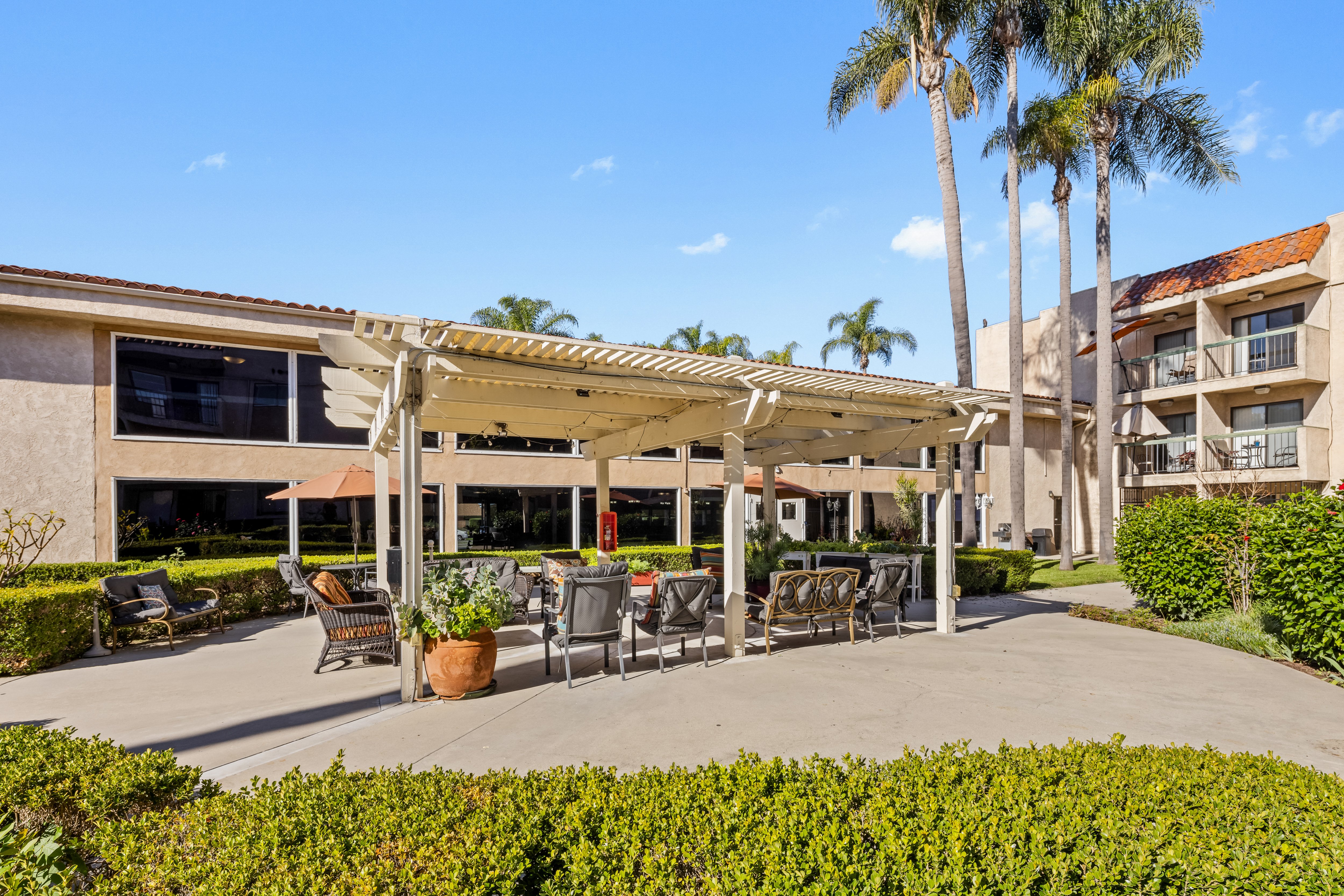 Marbella_Anaheim_Outdoor_Common_Area_16